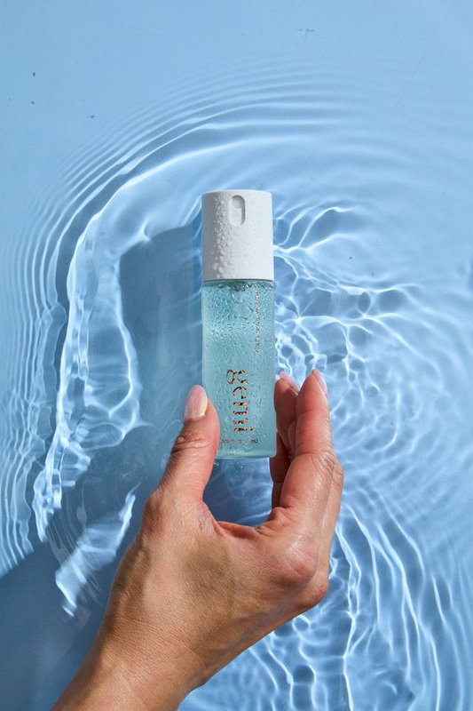 Expert Guide: How to Choose a Hydrating Hand Sanitizer Without Damaging Your Skin Barrier